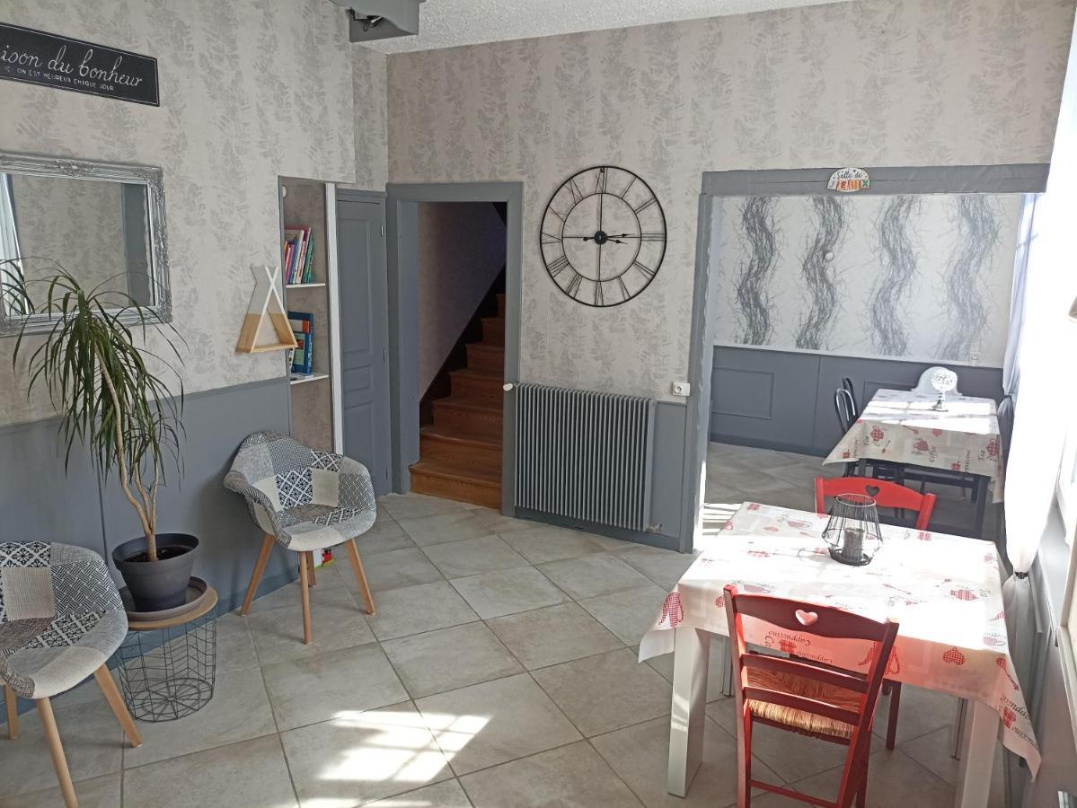 Chez Marie Hotel Drosnay Luaran gambar