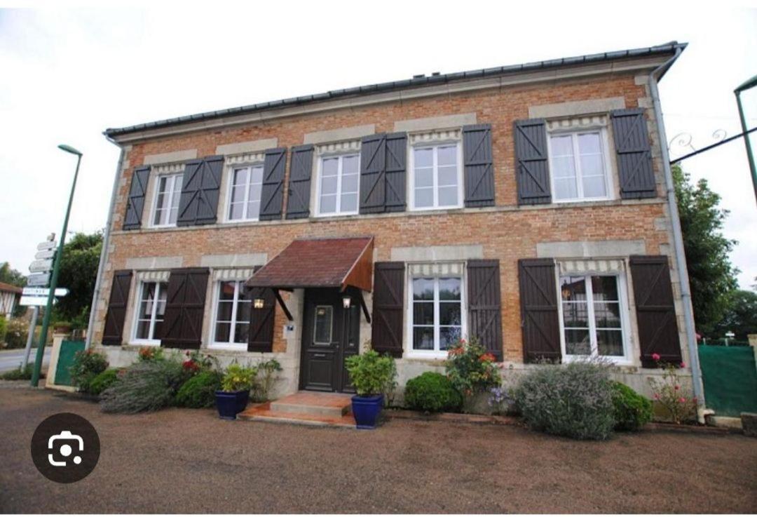 Chez Marie Hotel Drosnay Luaran gambar